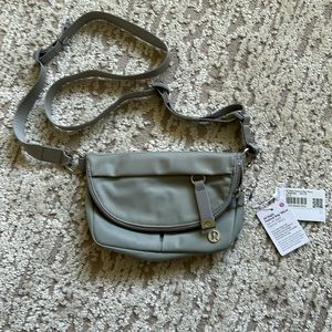 NWT Lululemon Micro Festival Bag